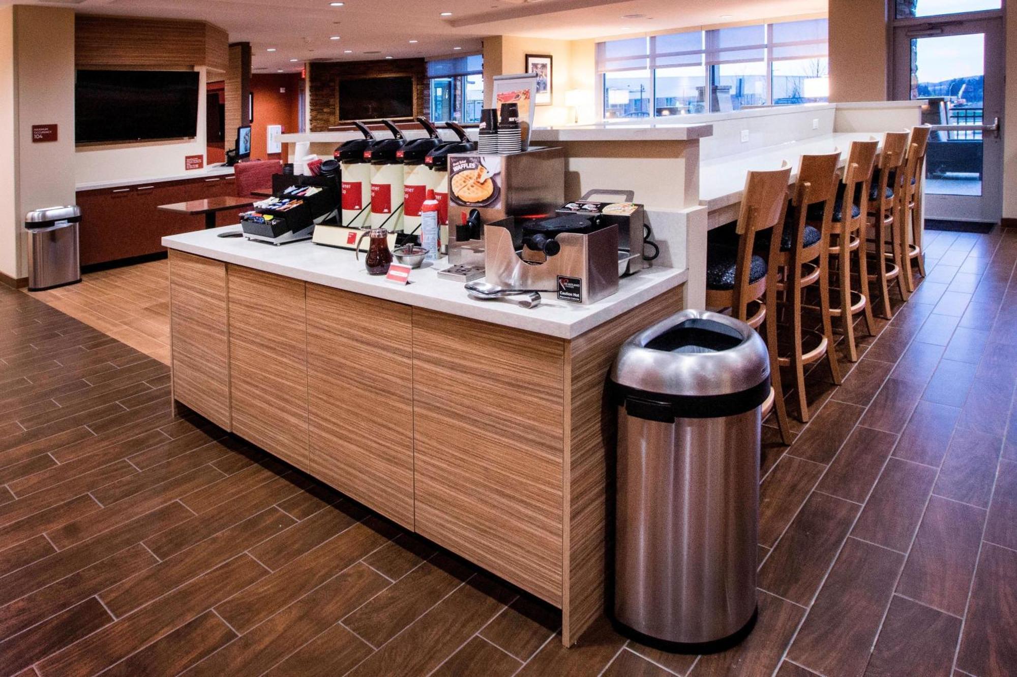 Towneplace Suites By Marriott Pittsburgh Cranberry Township Bagian luar foto
