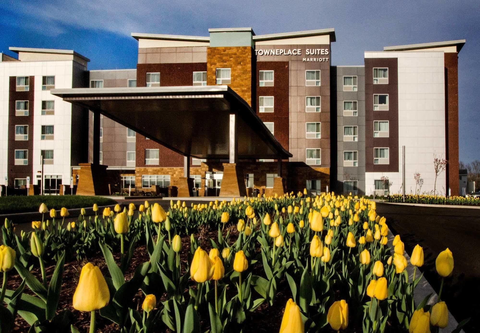 Towneplace Suites By Marriott Pittsburgh Cranberry Township Bagian luar foto